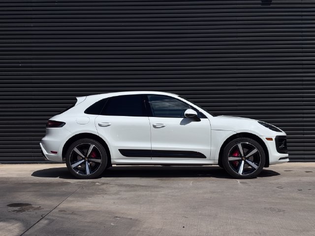 Certified 2025 Porsche Macan S AWD/4WD image 8