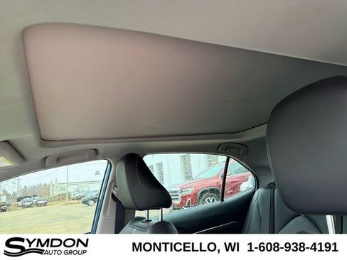 Used 2020 Toyota Camry XSE image 16