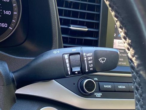 Used 2018 Hyundai Elantra Value Edition FWD image 22