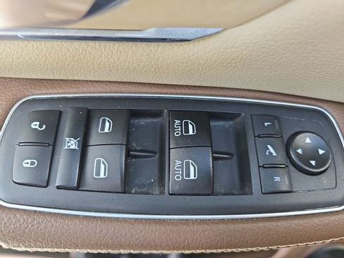 Used 2019 RAM 1500 Laramie image 26