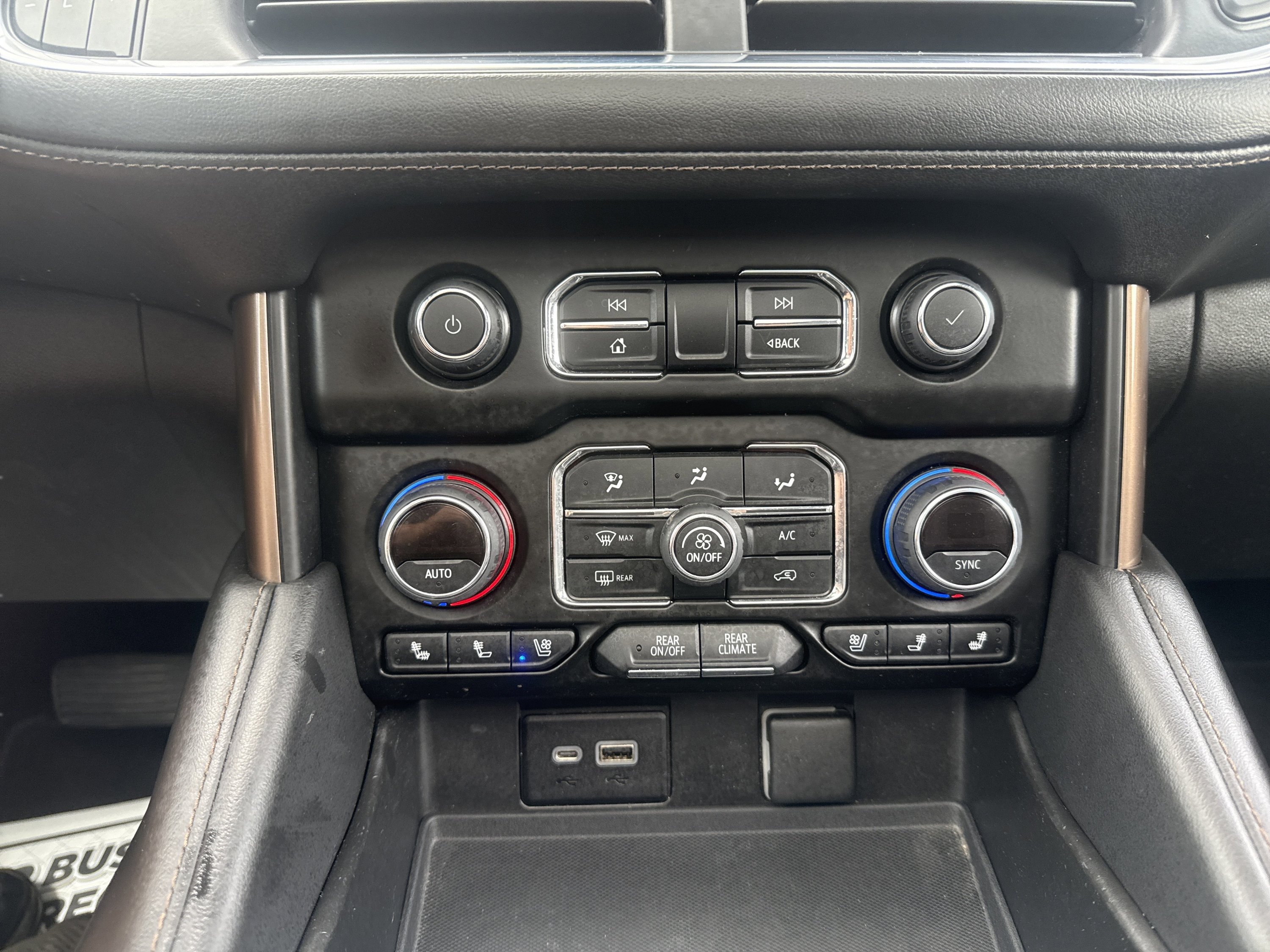 Used 2022 Chevrolet Tahoe High Country AWD/4WD image 28