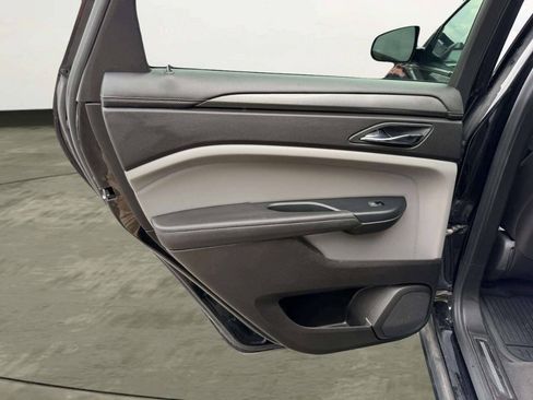 Used 2011 Cadillac SRX 2WD image 19
