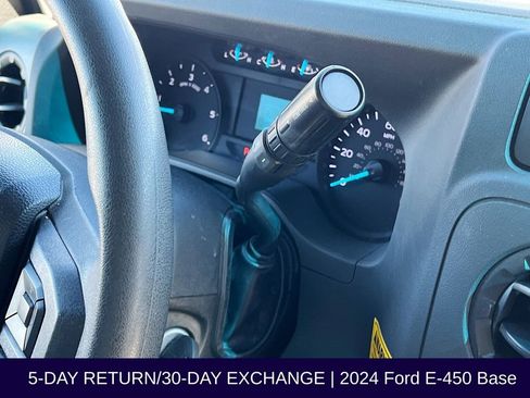 Used 2024 Ford E-450 and Econoline 450 Super Duty w/ Power Windows & Locks Group image 19