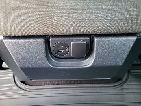 Used 2022 Ford F150 XLT w/ Equipment Group 301A Mid image 10