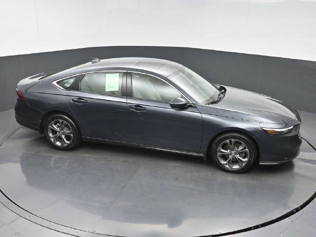 Certified 2023 Honda Accord EX image 34