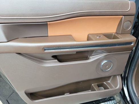Certified 2023 Ford Expedition Max King Ranch RWD image 15