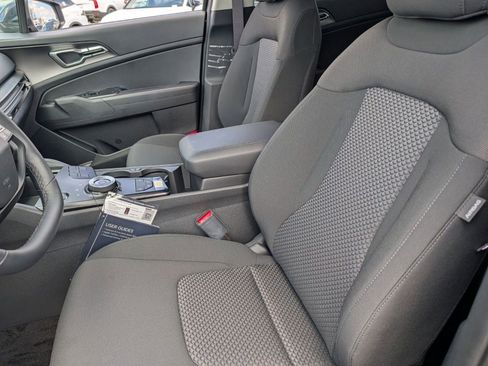 New 2026 Kia Sportage LX FWD image 20