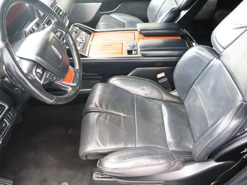 Used 2018 Lincoln Navigator Reserve w/ Technology Package AWD/4WD image 27