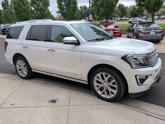 Used 2019 Ford Expedition Platinum AWD/4WD image 2