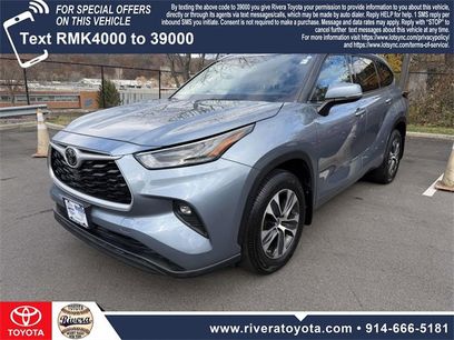 Used 2022 Toyota Highlander XLE