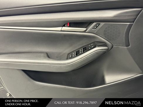 Certified 2025 MAZDA MAZDA3 s FWD image 19