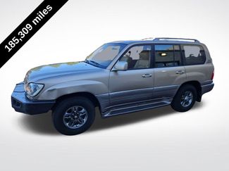 Used 2001 Lexus LX 470 4WD video 2