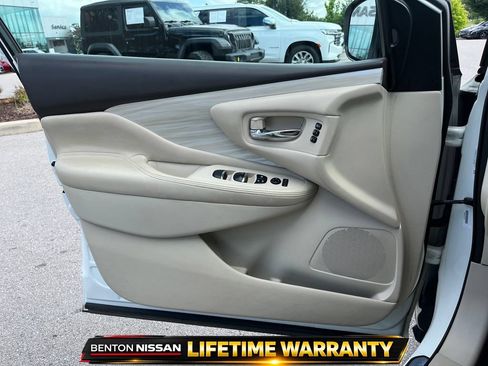 Used 2018 Nissan Murano Platinum w/ Cargo Package FWD image 11