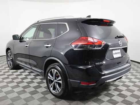 Used 2017 Nissan Rogue SL image 4