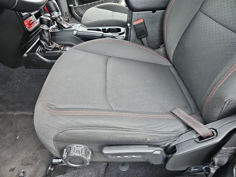 Used 2021 Jeep Wrangler Unlimited Rubicon image 27