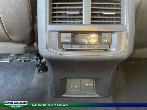 Used 2022 Volkswagen Atlas SEL R-Line image 35