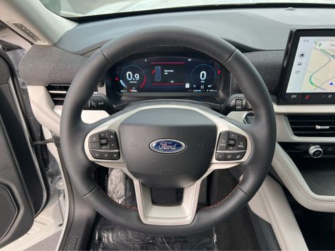 New 2026 Ford Explorer Active w/ Active Comfort Package image 35