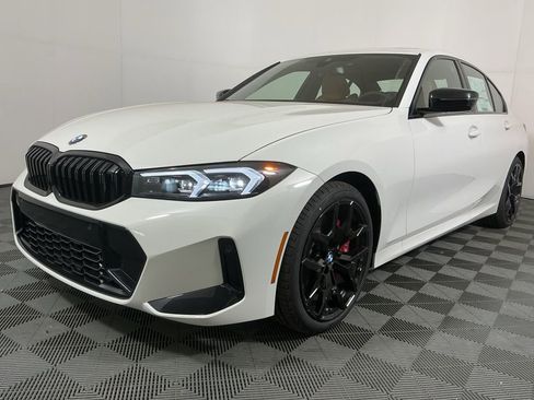 New 2026 BMW 330i Sedan w/ M Sport Package image 2