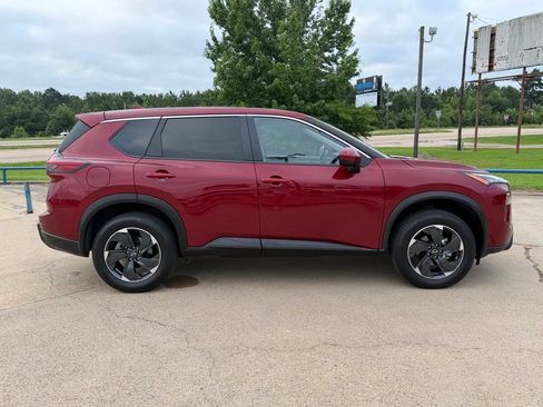 Used 2025 Nissan Rogue SV FWD image 7