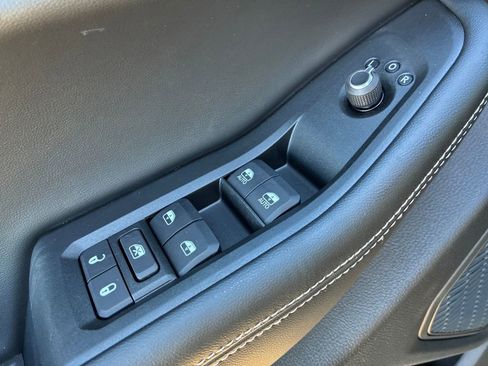 New 2025 Jeep Grand Cherokee image 11