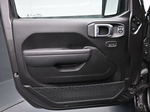 New 2026 Jeep Gladiator Sport AWD/4WD image 10