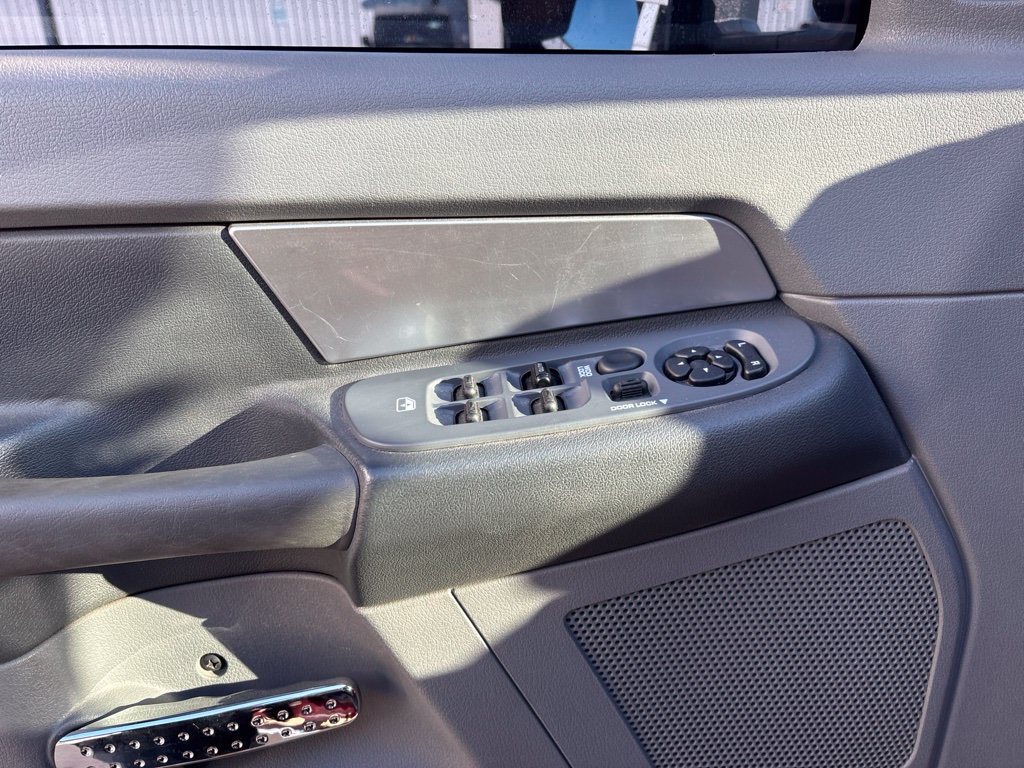 Used 2008 Dodge Ram 2500 Truck SXT w/ Popular Equipment Group RWD image 12