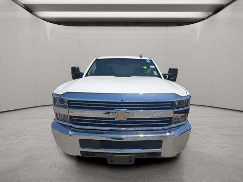 Used 2018 Chevrolet Silverado 2500 LT AWD/4WD image 6