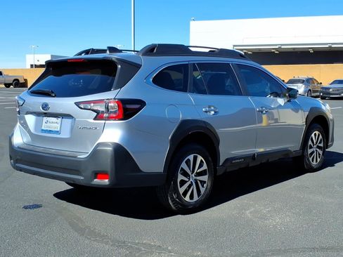 Certified 2025 Subaru Outback Premium w/ Popular Package #1A image 7