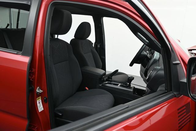Used 2017 Toyota Tacoma TRD Off-Road AWD/4WD image 30