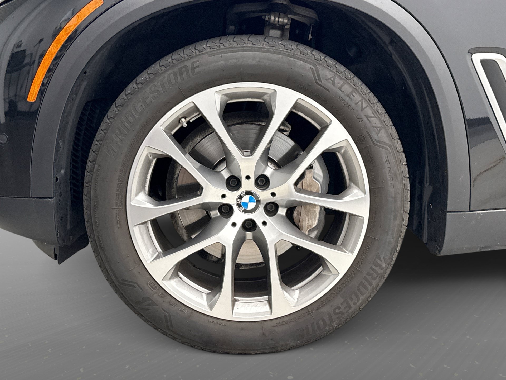 Used 2023 BMW X5 xDrive40i AWD/4WD image 13