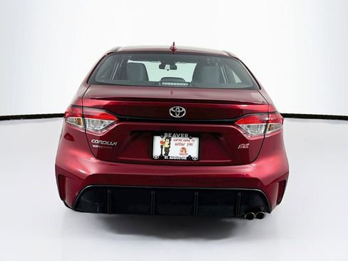 Used 2025 Toyota Corolla SE FWD image 8