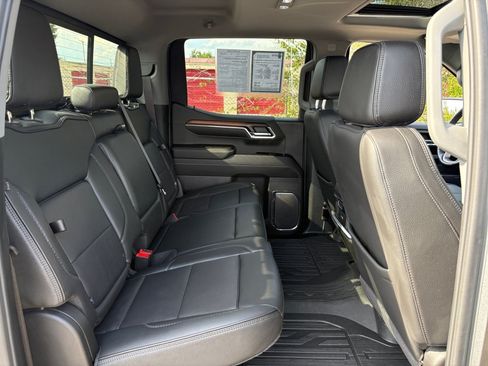 Used 2024 GMC Sierra 1500 Denali AWD/4WD image 29