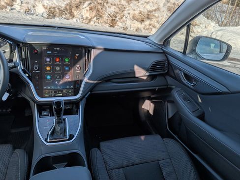 Used 2025 Subaru Outback Premium image 11