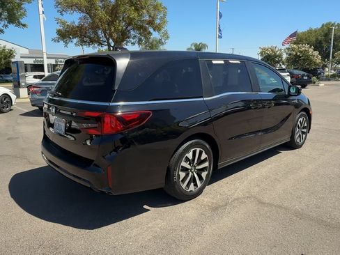 Used 2025 Honda Odyssey EX-L image 7