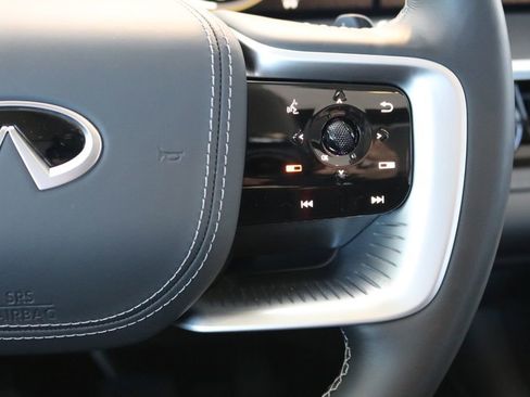 Certified 2025 INFINITI QX80 Sensory image 49