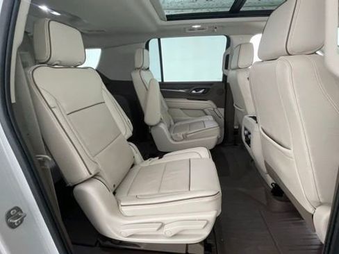 Used 2023 GMC Yukon XL Denali image 50