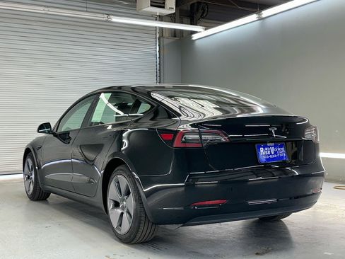 Used 2023 Tesla Model 3 Standard Range RWD image 6