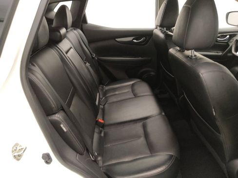 Used 2022 Nissan Rogue Sport SL w/ Premium Package FWD image 19
