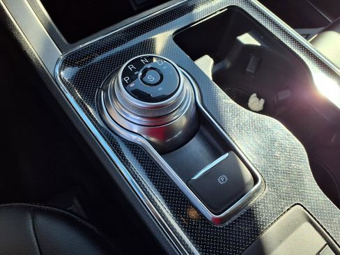 Used 2021 Ford Edge ST-Line image 17