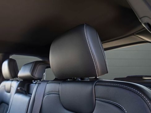 Used 2023 Jeep Grand Cherokee Altitude AWD/4WD image 54