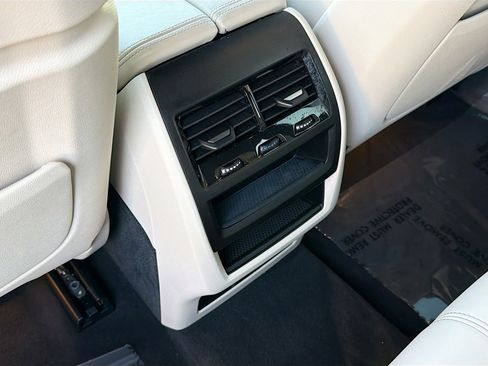 Used 2025 BMW X5 sDrive40i w/ Executive Package image 20