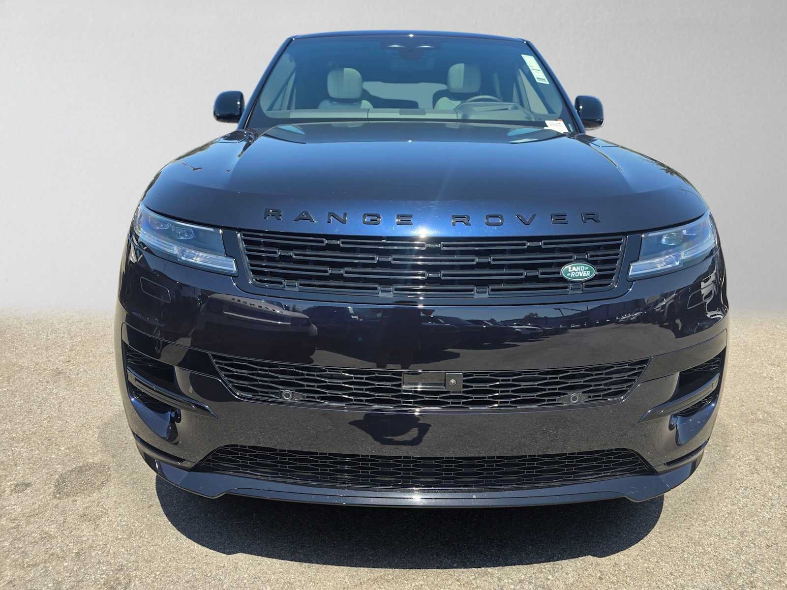 New 2026 Land Rover Range Rover Sport Dynamic SE AWD/4WD image 8