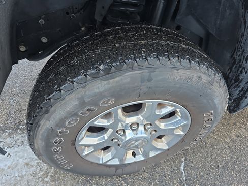 Used 2024 RAM 2500 Laramie image 13