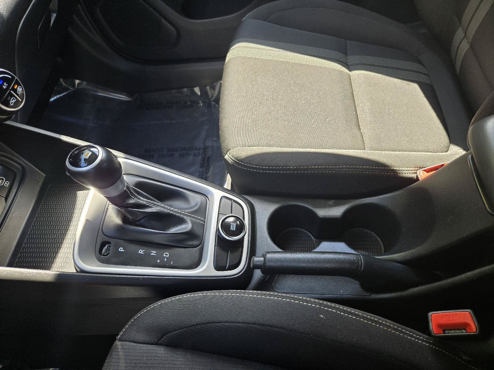 Used 2023 Hyundai Venue SEL FWD image 20