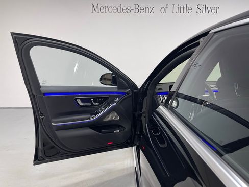 Certified 2023 Mercedes-Benz S 500 4MATIC image 17