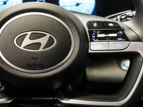 Used 2024 Hyundai Elantra SEL image 14