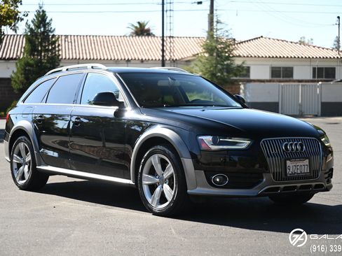 Used 2015 Audi A4 Premium w/ Audi MMI Navigation image 1