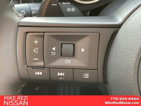 New 2025 Nissan Pathfinder SV image 14