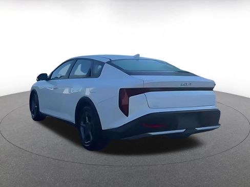 Used 2025 Kia K4 FWD image 10