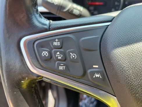 Used 2020 Chevrolet Equinox LT FWD image 23